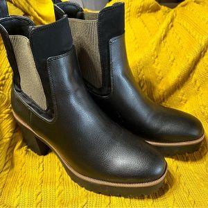 NWOT Chinese Laundry Women’s Boots 9.5